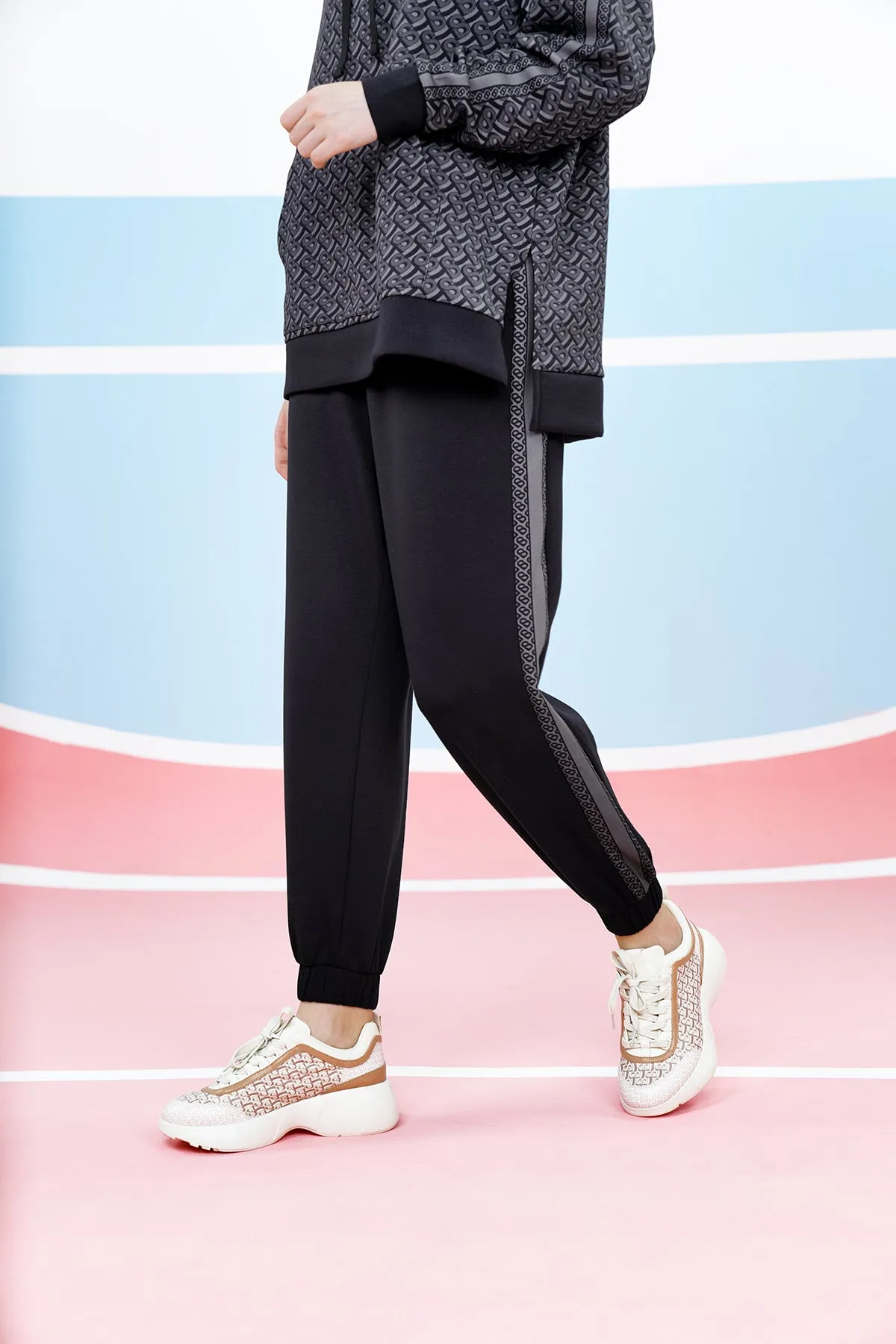 Athleisure Jogger - Black