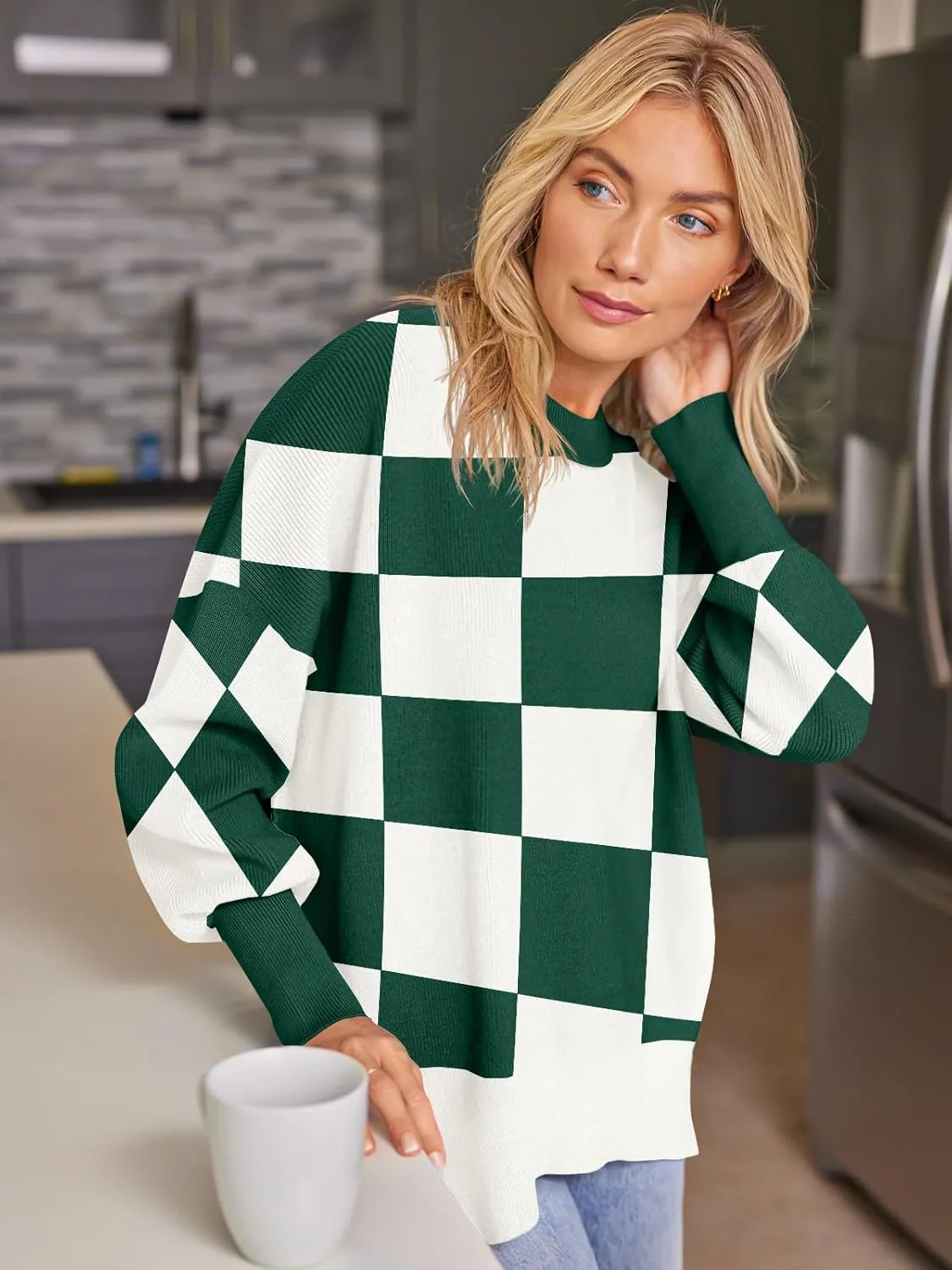 EFAN Women's Oversized Sweaters 2025 Fall Crewneck Batwing Sleeve Pullover Sweaters