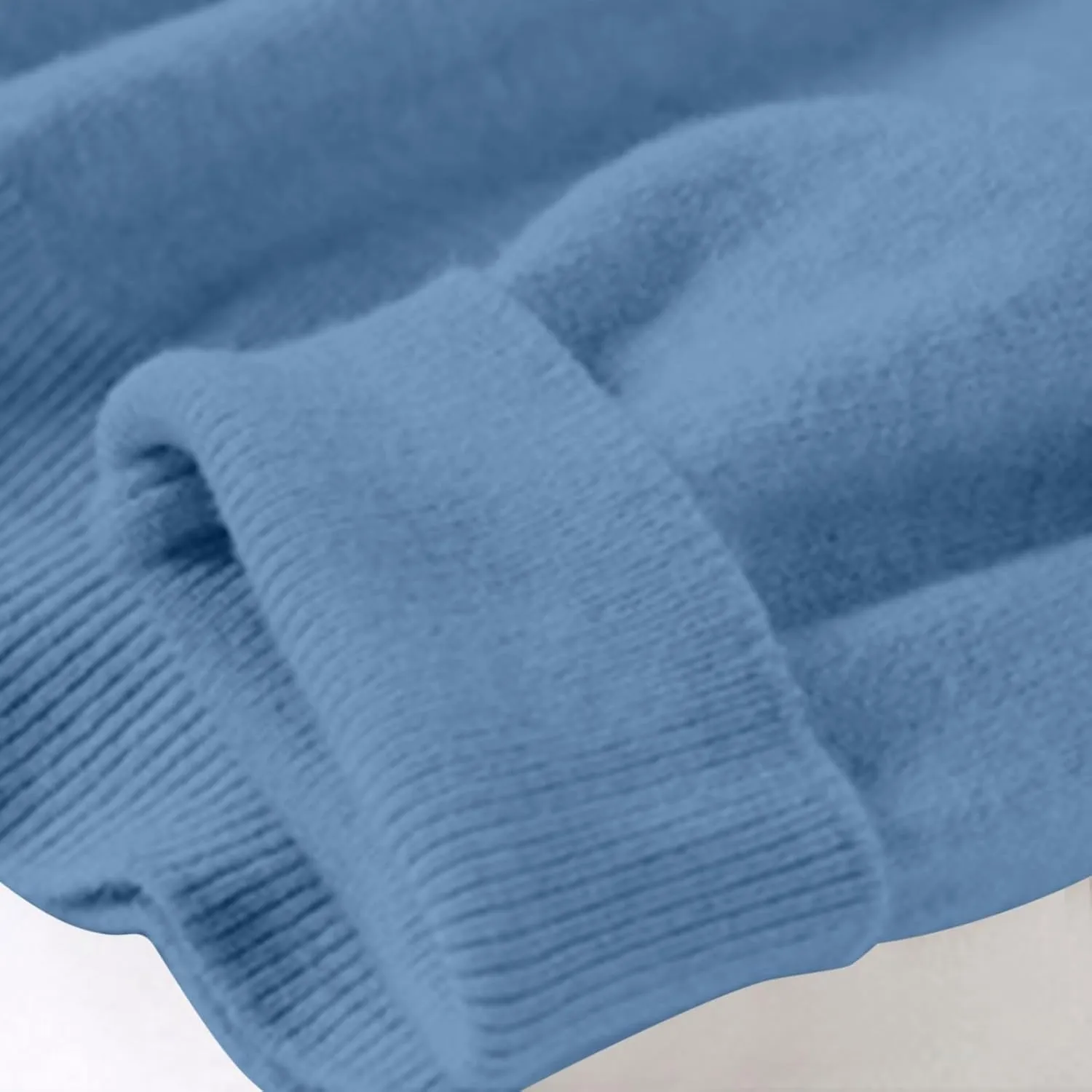 Gumipy Women Cashmere Sweater Crewneck Long Sleeve Oversized Sweaters Soft Knit Cashmere Sweaters Trendy Tunic Sweaters