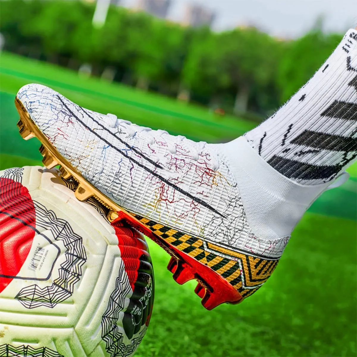 HESBITEUL Mens Athletic Outdoor Indoor Comfortable Soccer Shoes Boys Football Student Cleats Sneaker Shoes High Gripping Power