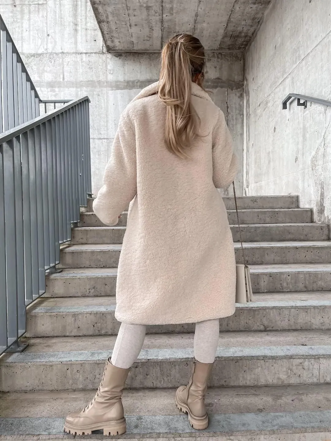 Mmoneyake Women Oversized Sherpa Jackets Fashion Winter Coats Fuzzy Fleece Lapel Open Front Long Cardigan Warm Outerwear 2024