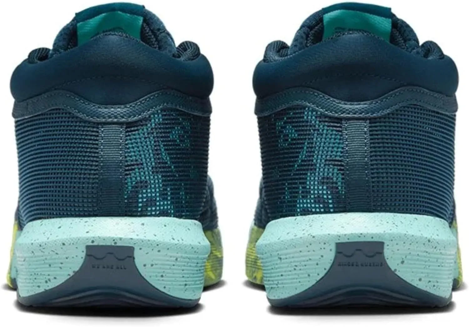 Nike Men's Basketball Shoe
