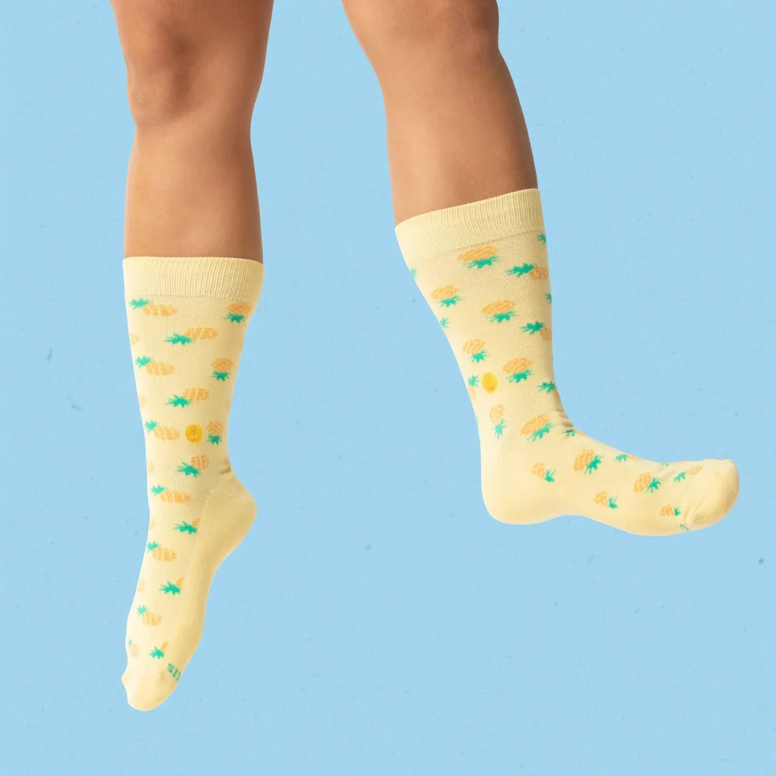Socks that provide meals - Pinapples