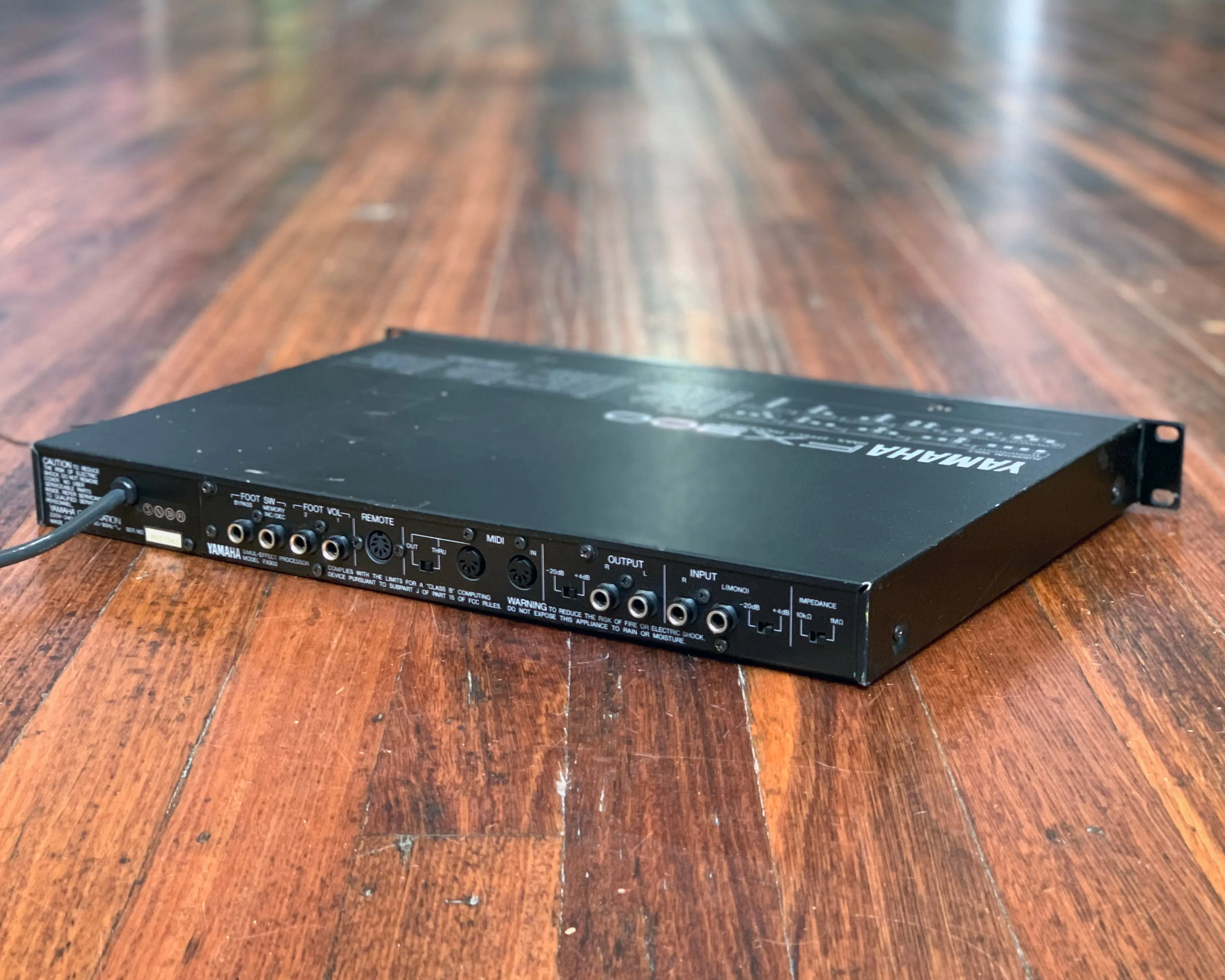 YAMAHA FX900
