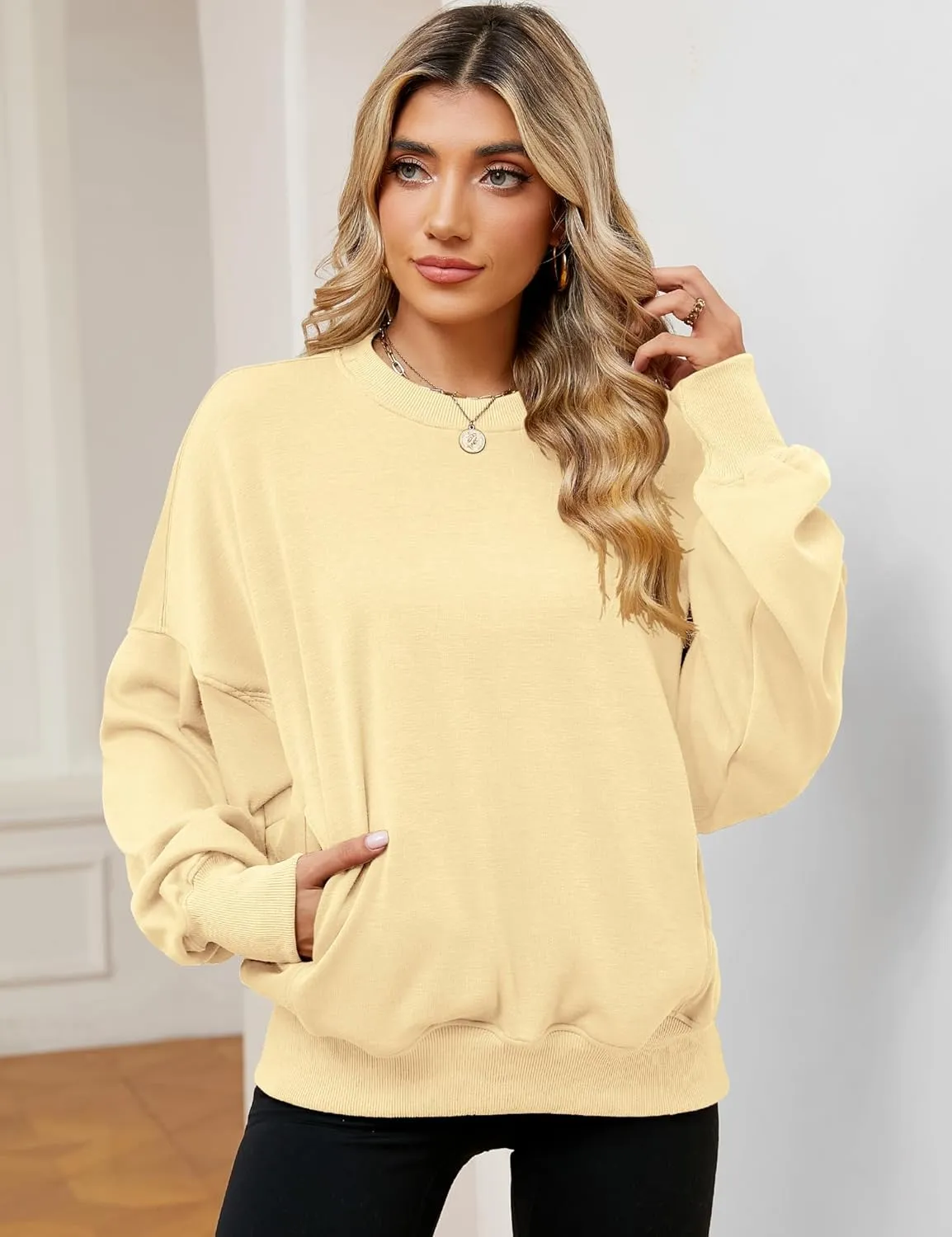 ZHENWEI Sweatshirts for Women Crewneck Pullover Sweaters with Pockets